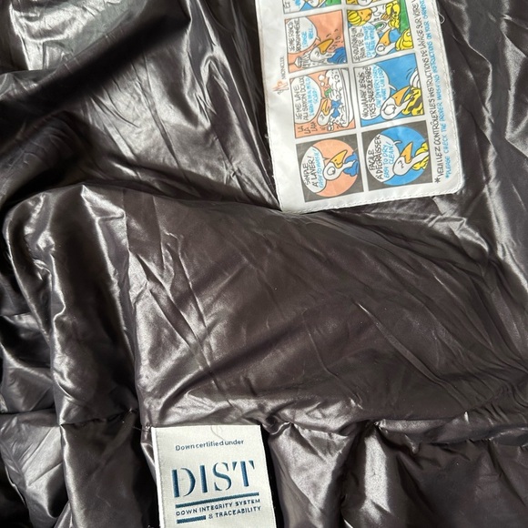 Moncler Daos Logo Print Water Resistant Hooded Down Puffer Coat Jacket. - Picture 12 of 16